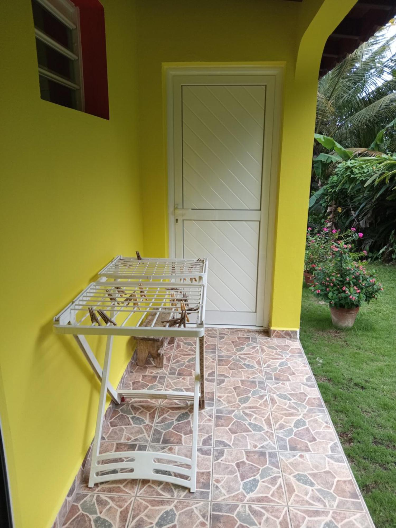 Bel Ti Case Dans La Verdure Hauteurs De Deshaies Esterno foto